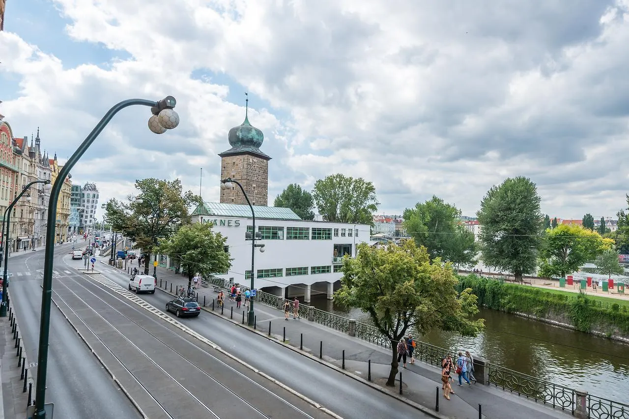 Riverside Apartment With A Balcony Praha Česká republika